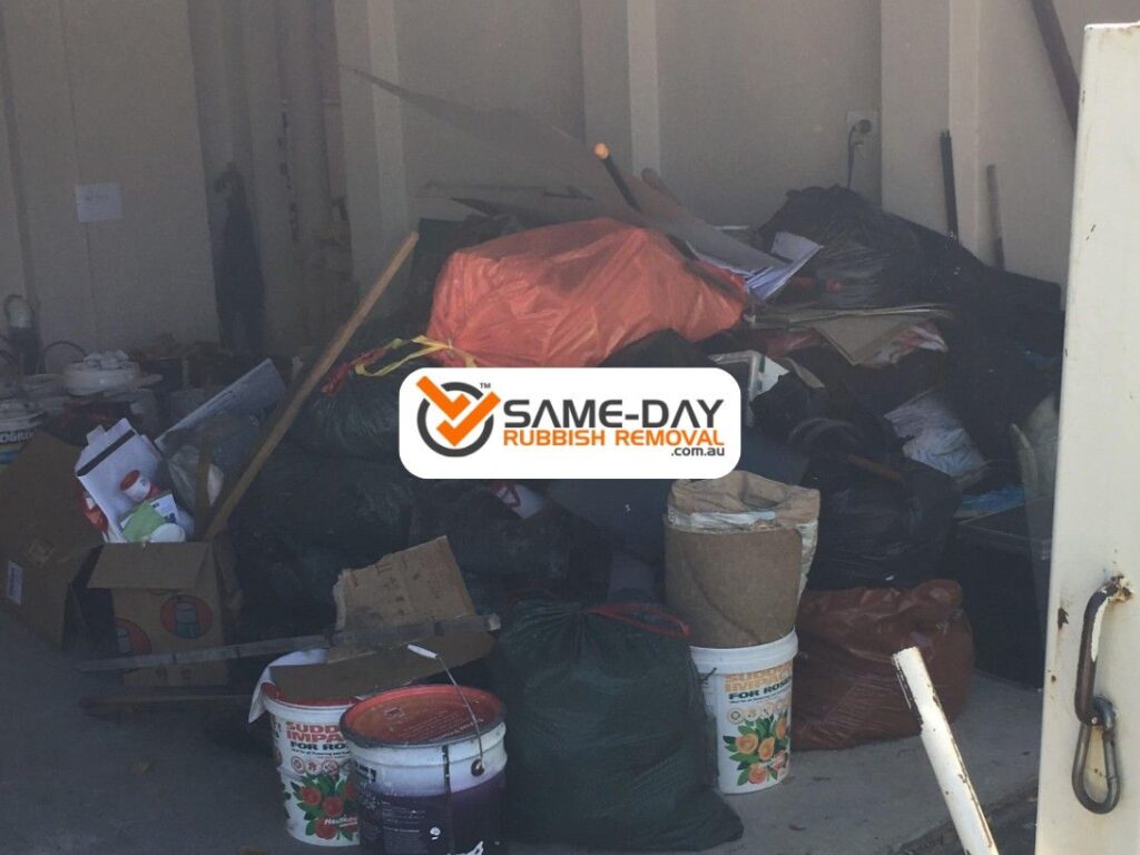 Before and After for Rubbish Removal on Chelsea Heights Properties Before and After for Rubbish Removal on Chelsea Heights Properties